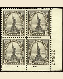 #696 - 15¢ Statue of Liberty: Plate Block