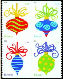 #4571S- (44¢) Ornaments